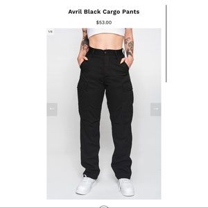 WOMEN’S CARGO PANTS